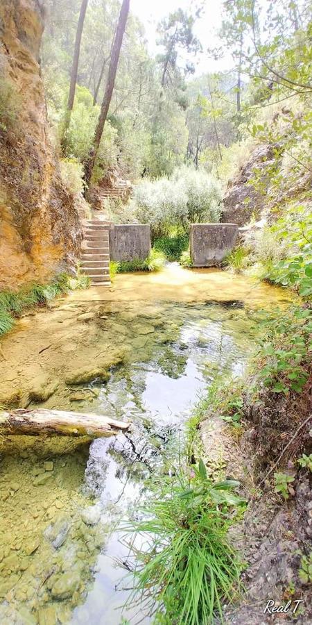 Alojamiento Rural El Penon De Орнос Экстерьер фото